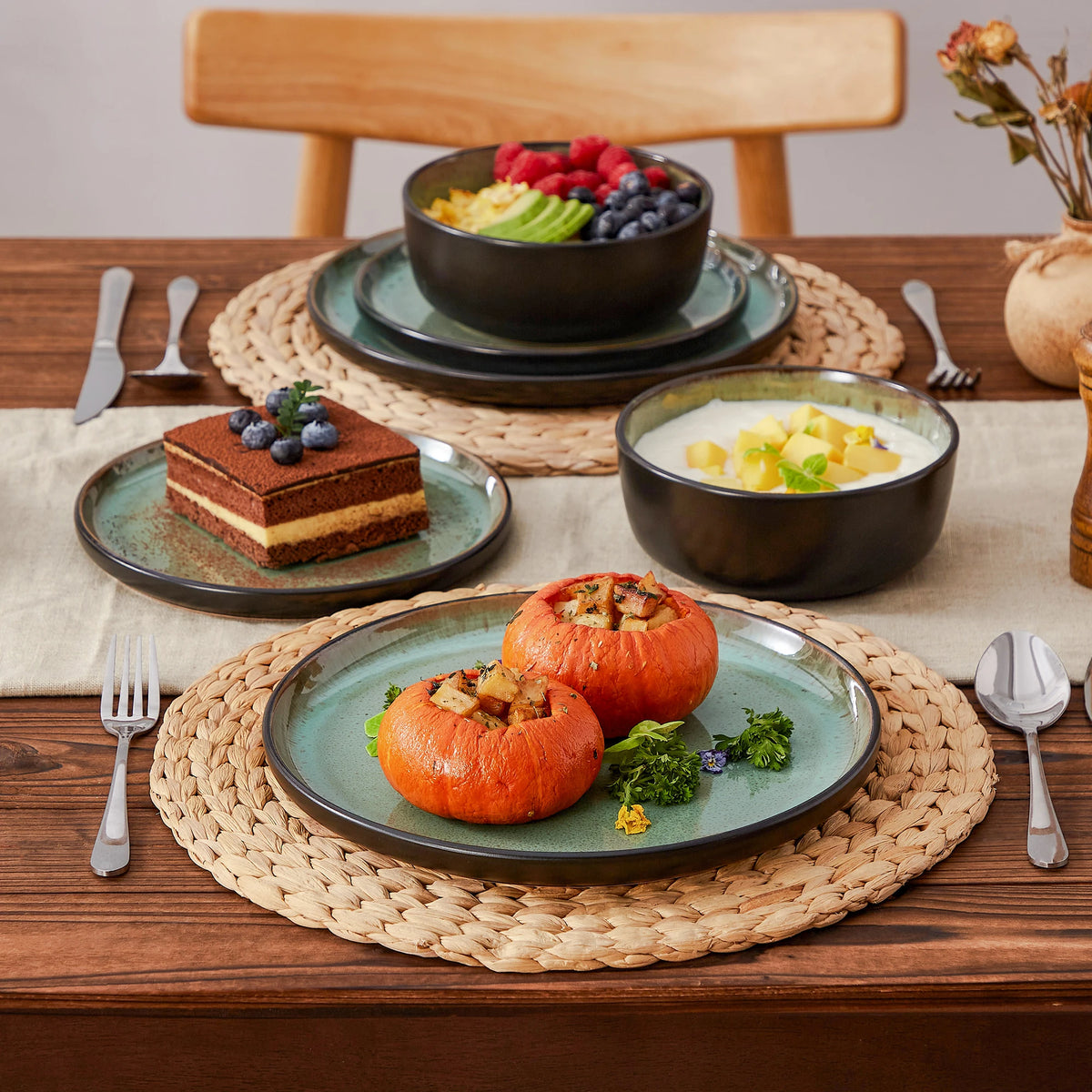 MALACASA Ceramic Dinnerware Set With Plates And Bowls