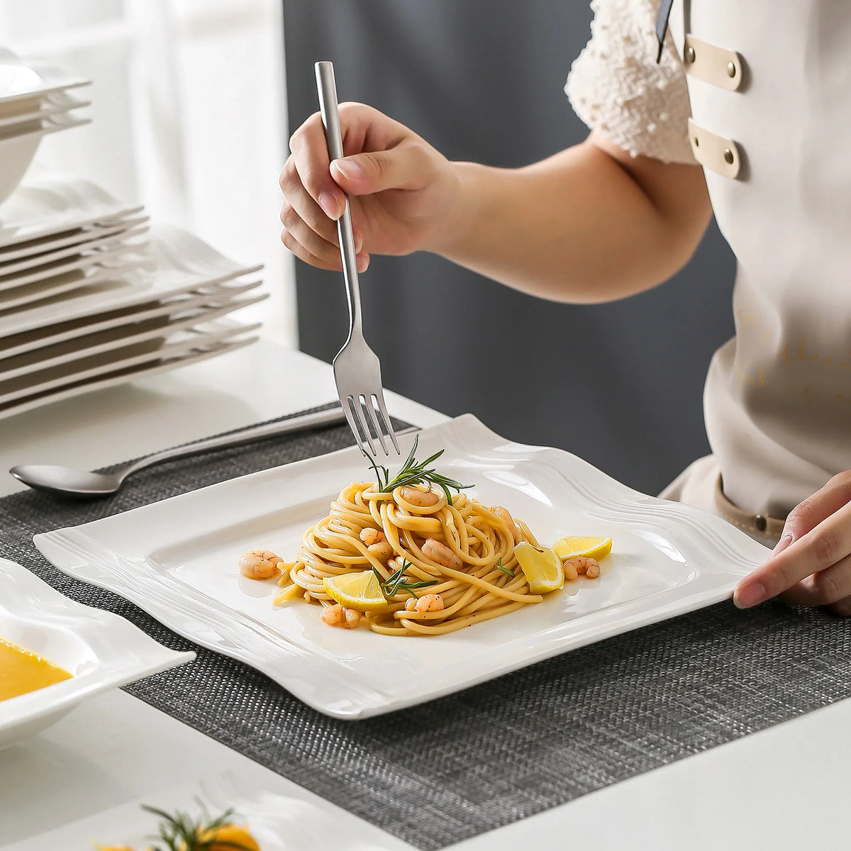 MALACASA Square Porcelain Dinnerware Set With Plates And Bowls
